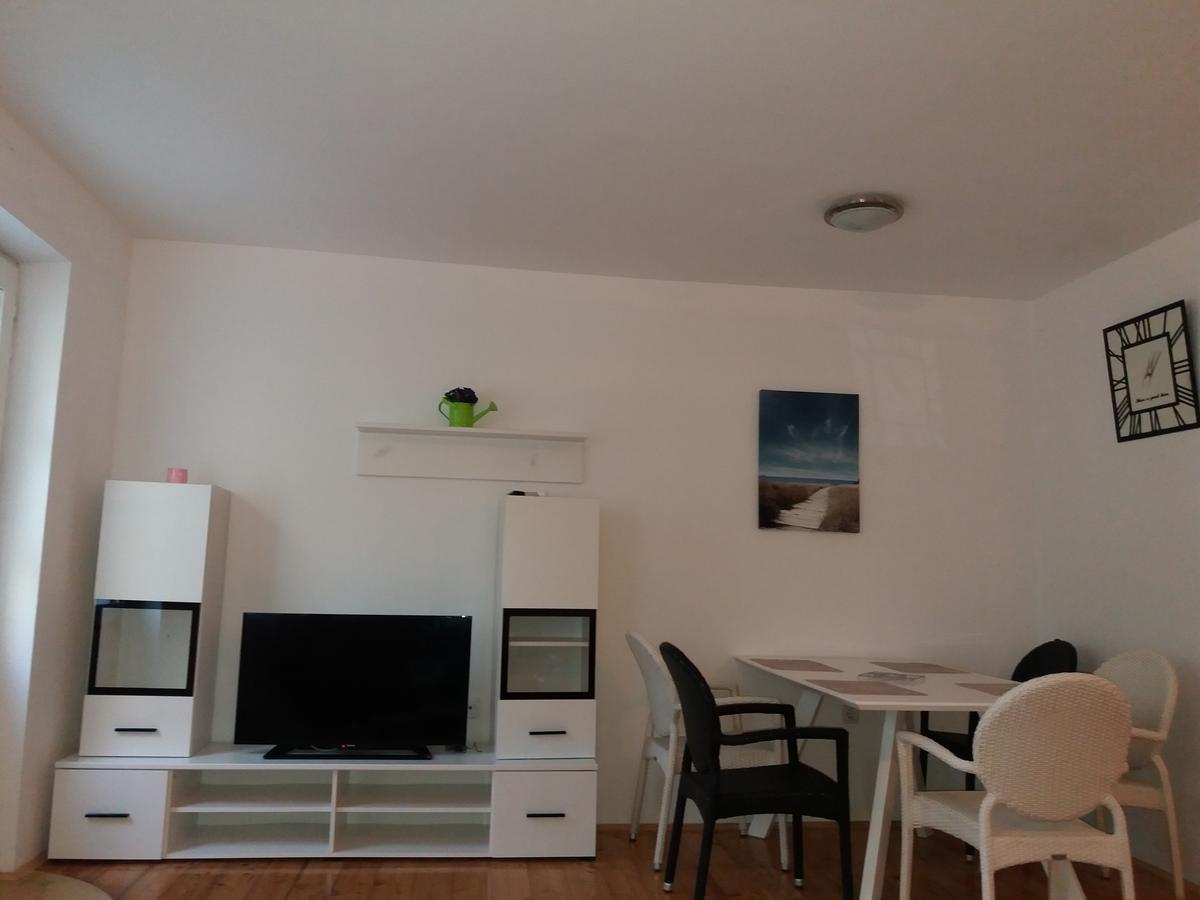 Apartman Marina 克瓦维卡 外观 照片